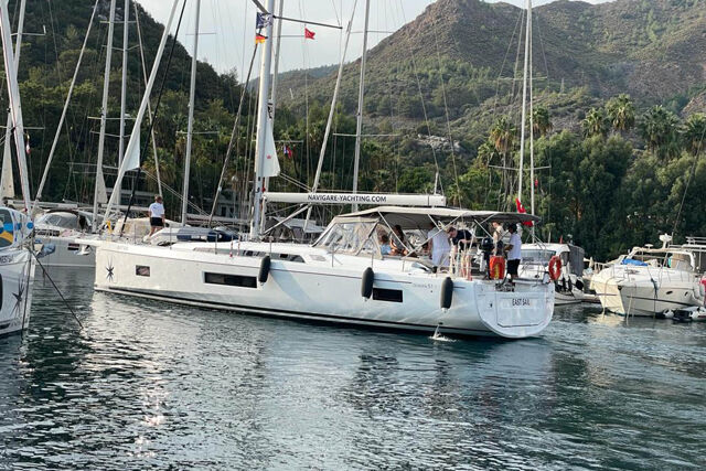 Oceanis 51.1 - 5 + 1 cab. EAST